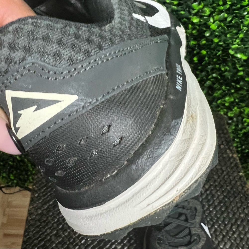 NIKE | Juniper Trail Sneakers - Picture 11 of 14